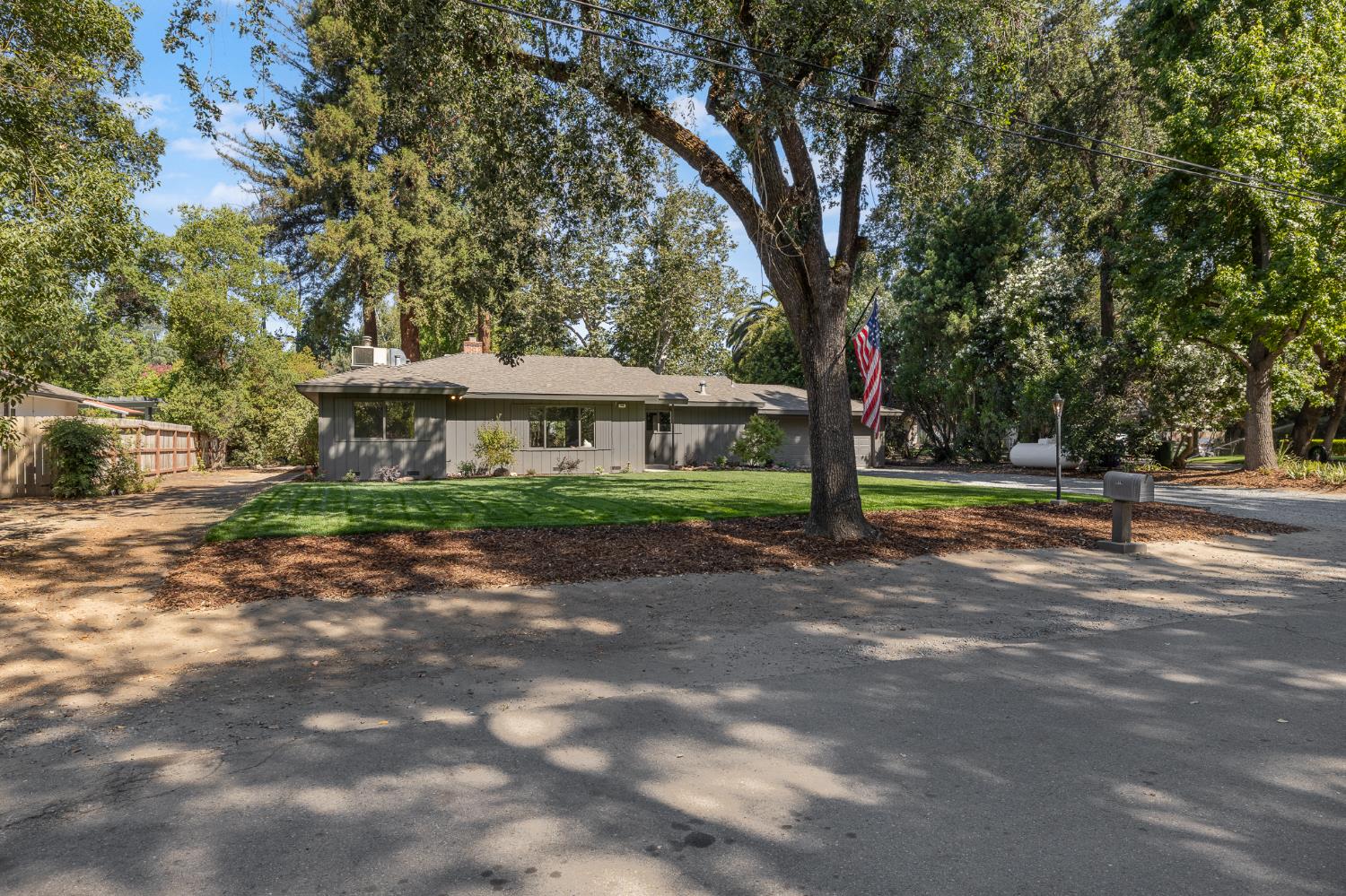 619 Wilderness Dr, Sanger, CA 93657