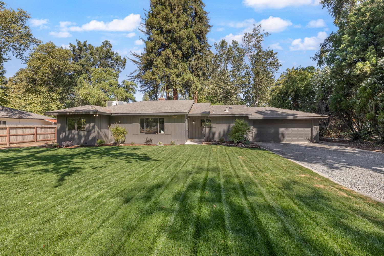 619 Wilderness Dr, Sanger, CA 93657