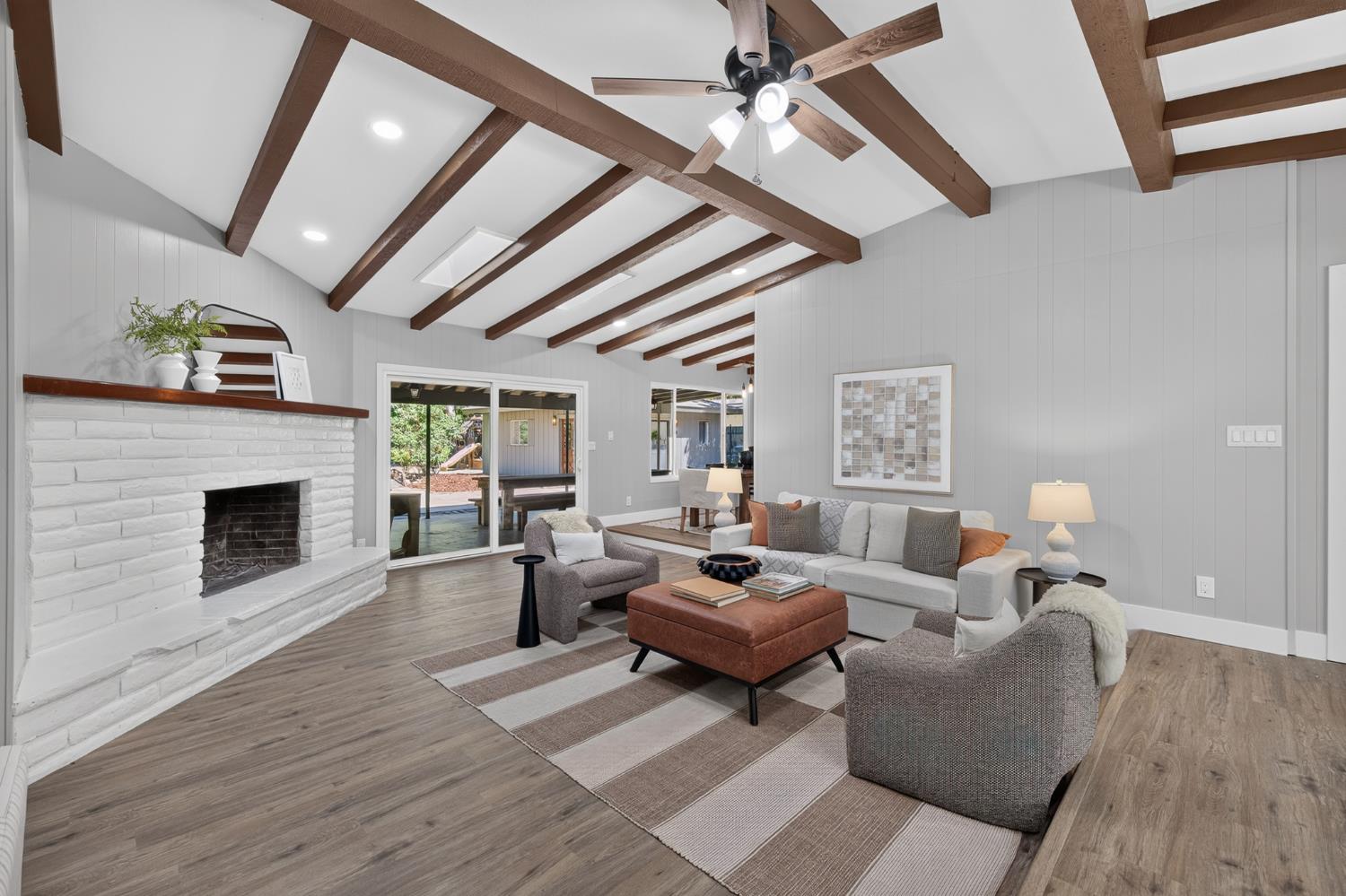 619 Wilderness Dr, Sanger, CA 93657