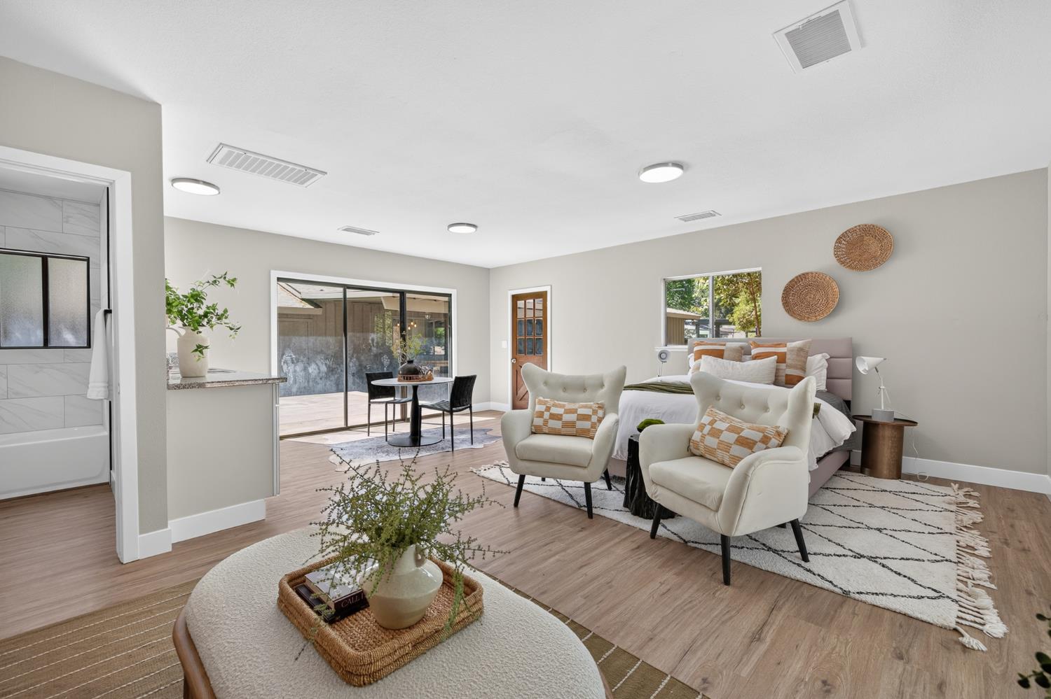 619 Wilderness Dr, Sanger, CA 93657