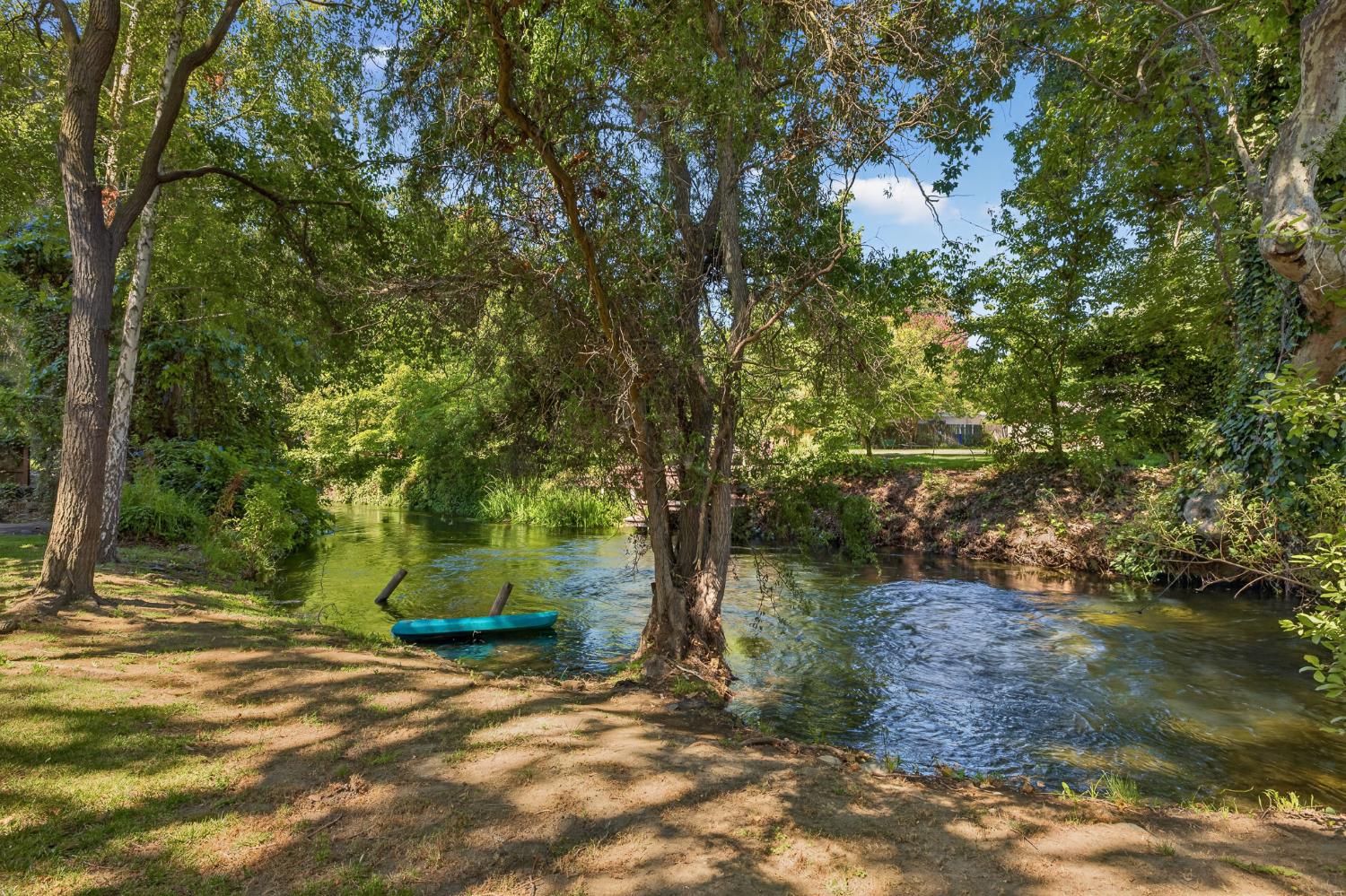 619 Wilderness Dr, Sanger, CA 93657
