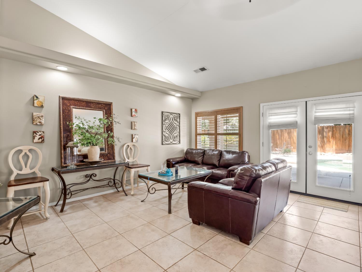 3055 Glenville Ave, Madera, CA 93737