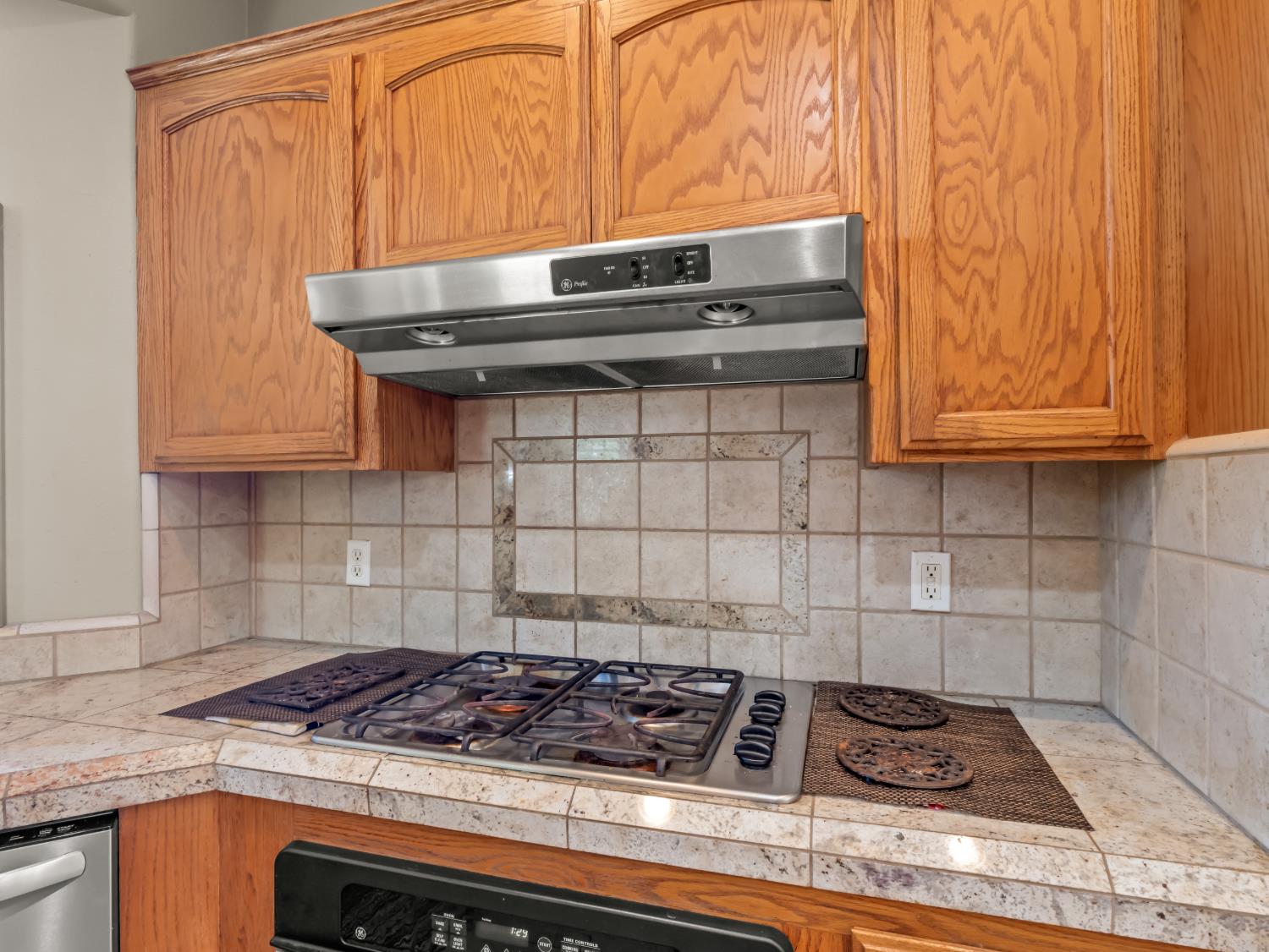 3055 Glenville Ave, Madera, CA 93737
