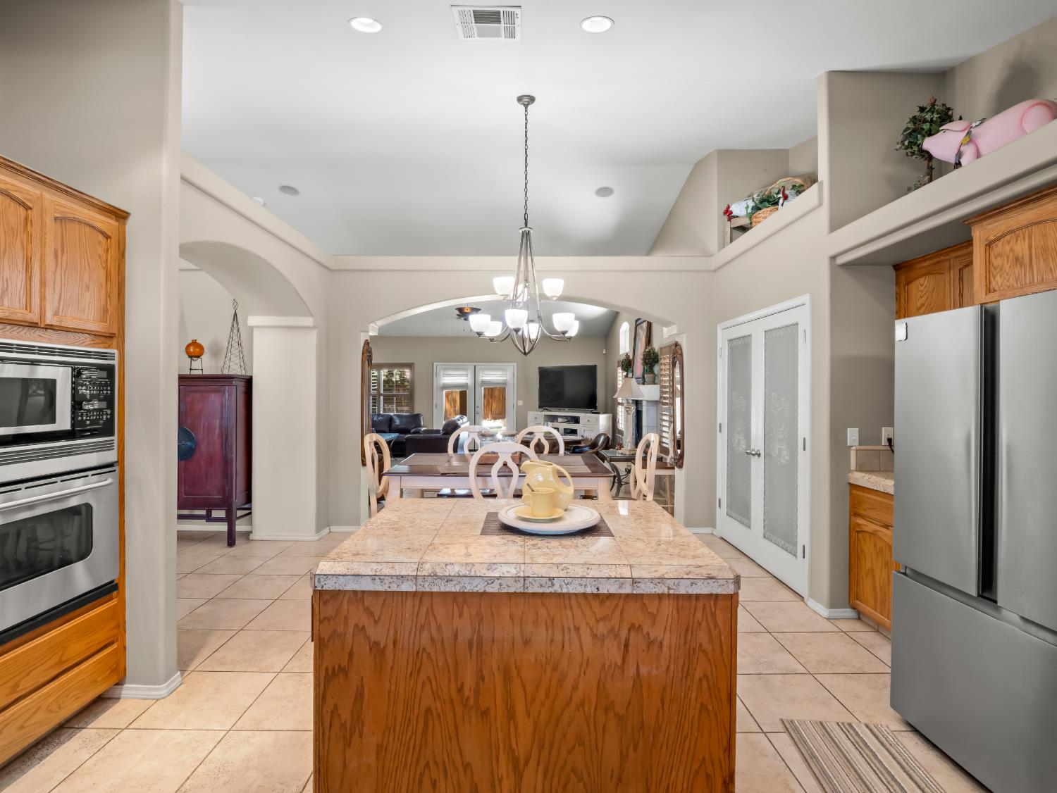 3055 Glenville Ave, Madera, CA 93737