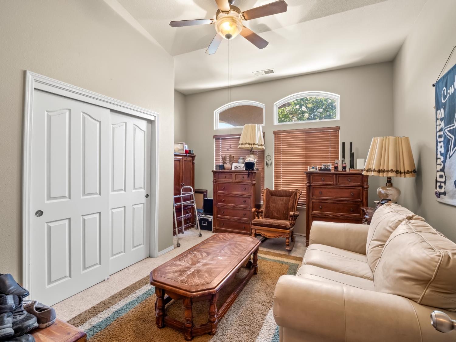 3055 Glenville Ave, Madera, CA 93737