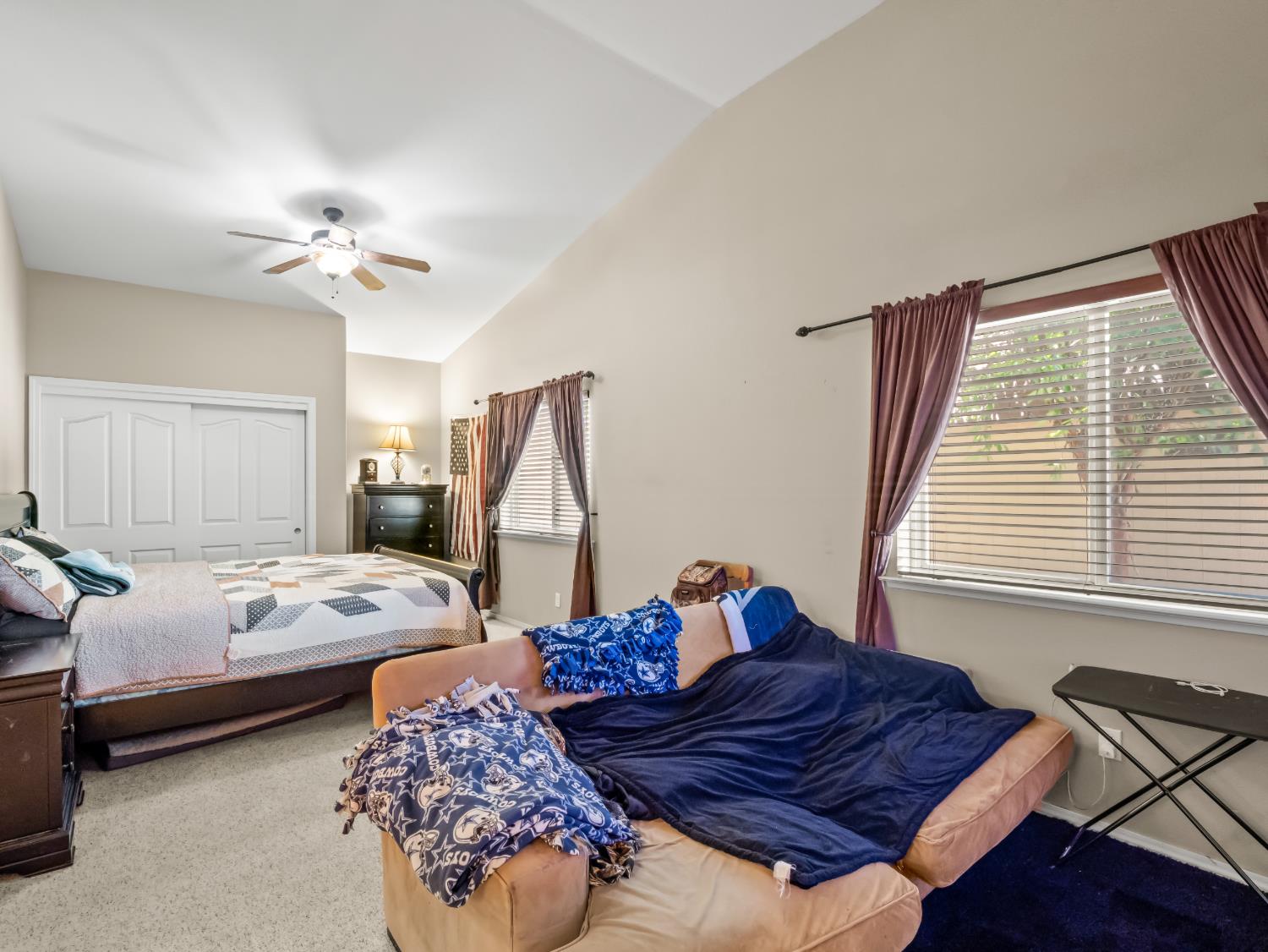 3055 Glenville Ave, Madera, CA 93737