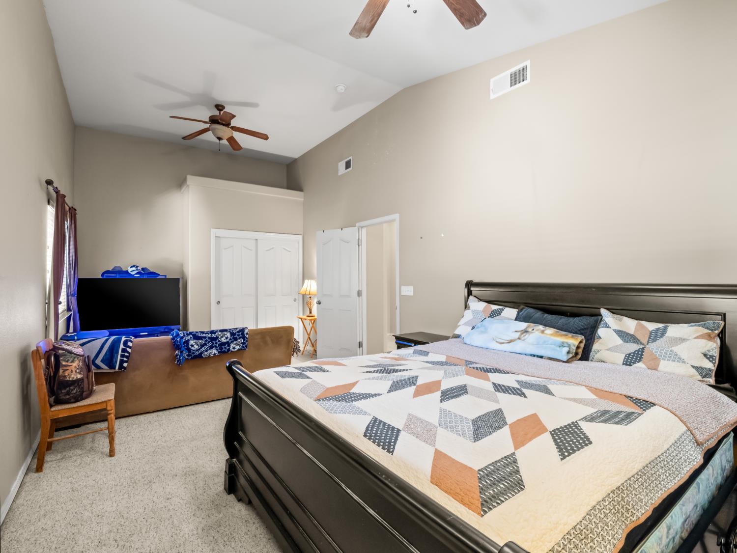 3055 Glenville Ave, Madera, CA 93737
