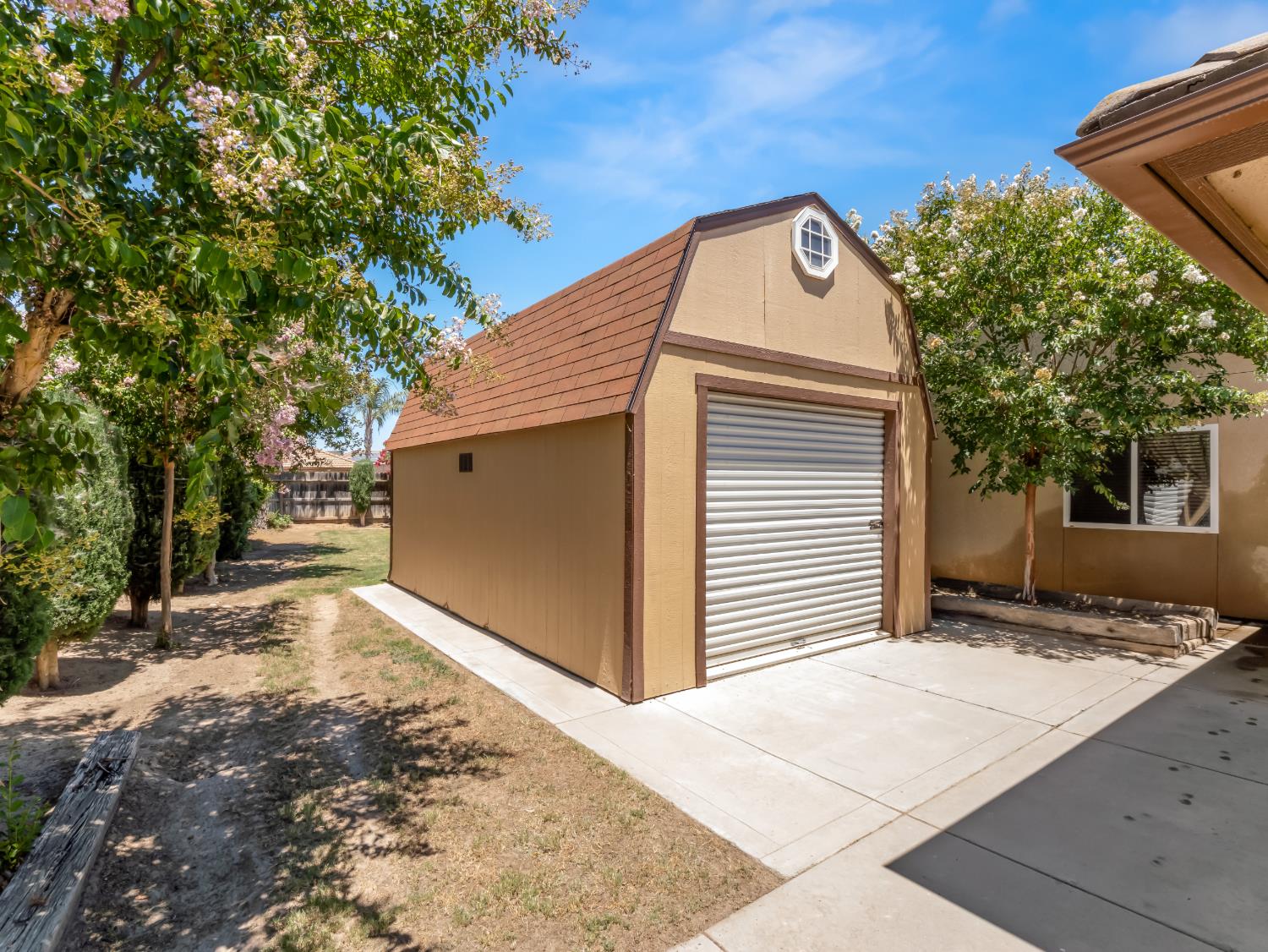 3055 Glenville Ave, Madera, CA 93737