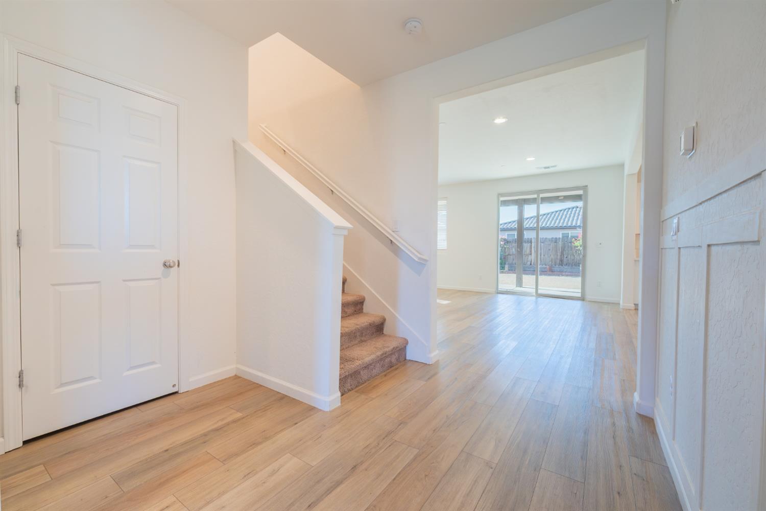 6632 E Cambridge Ave, Fresno, CA 93727