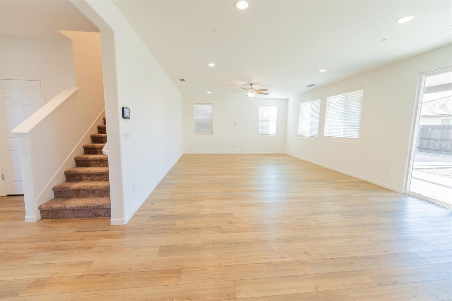 6632 E Cambridge Ave, Fresno, CA 93727