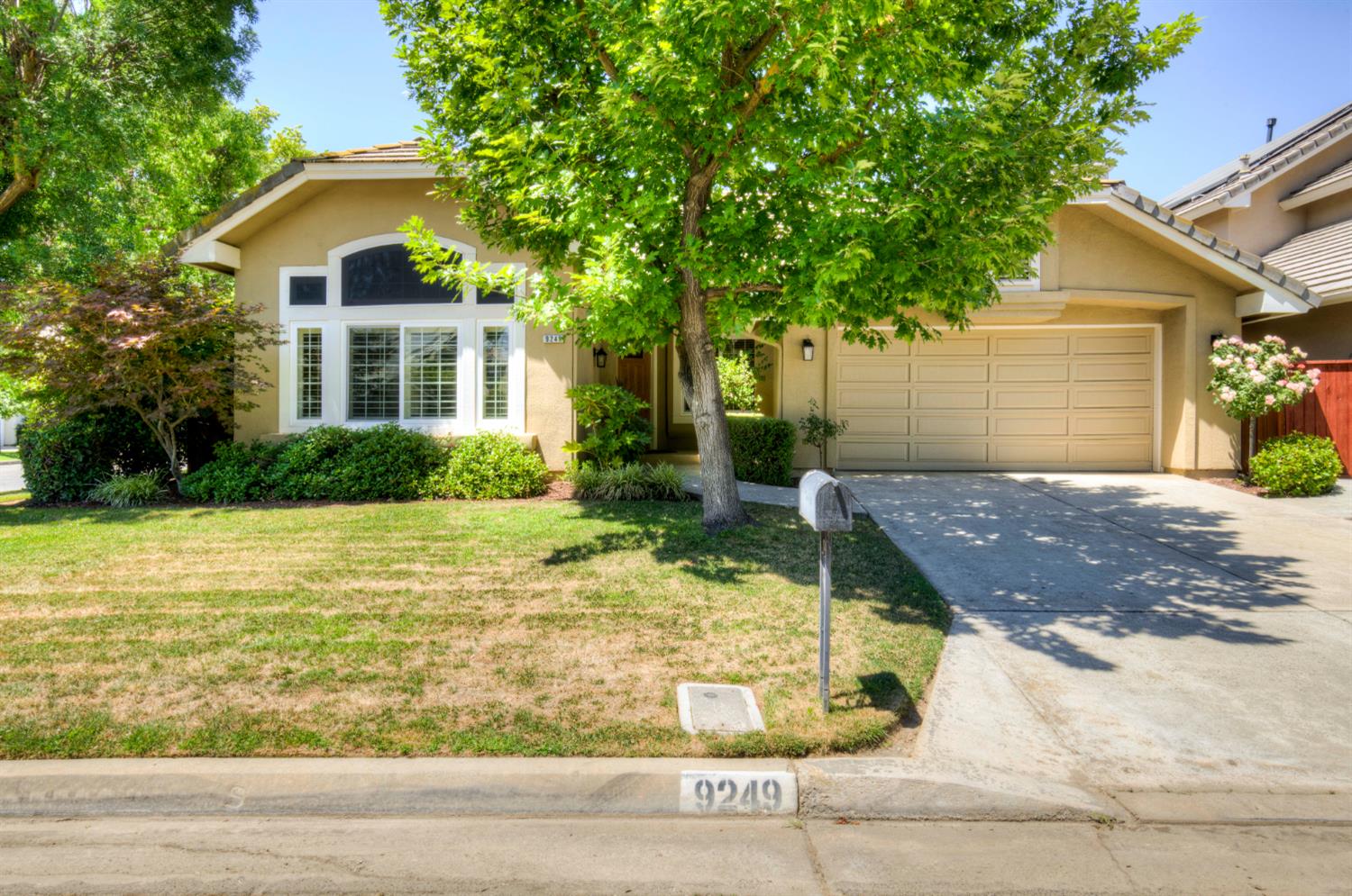 9249 N Bayford St, Fresno, CA 93720