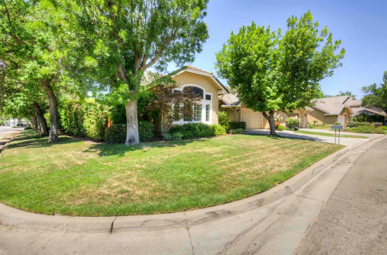 9249 N Bayford St, Fresno, CA 93720