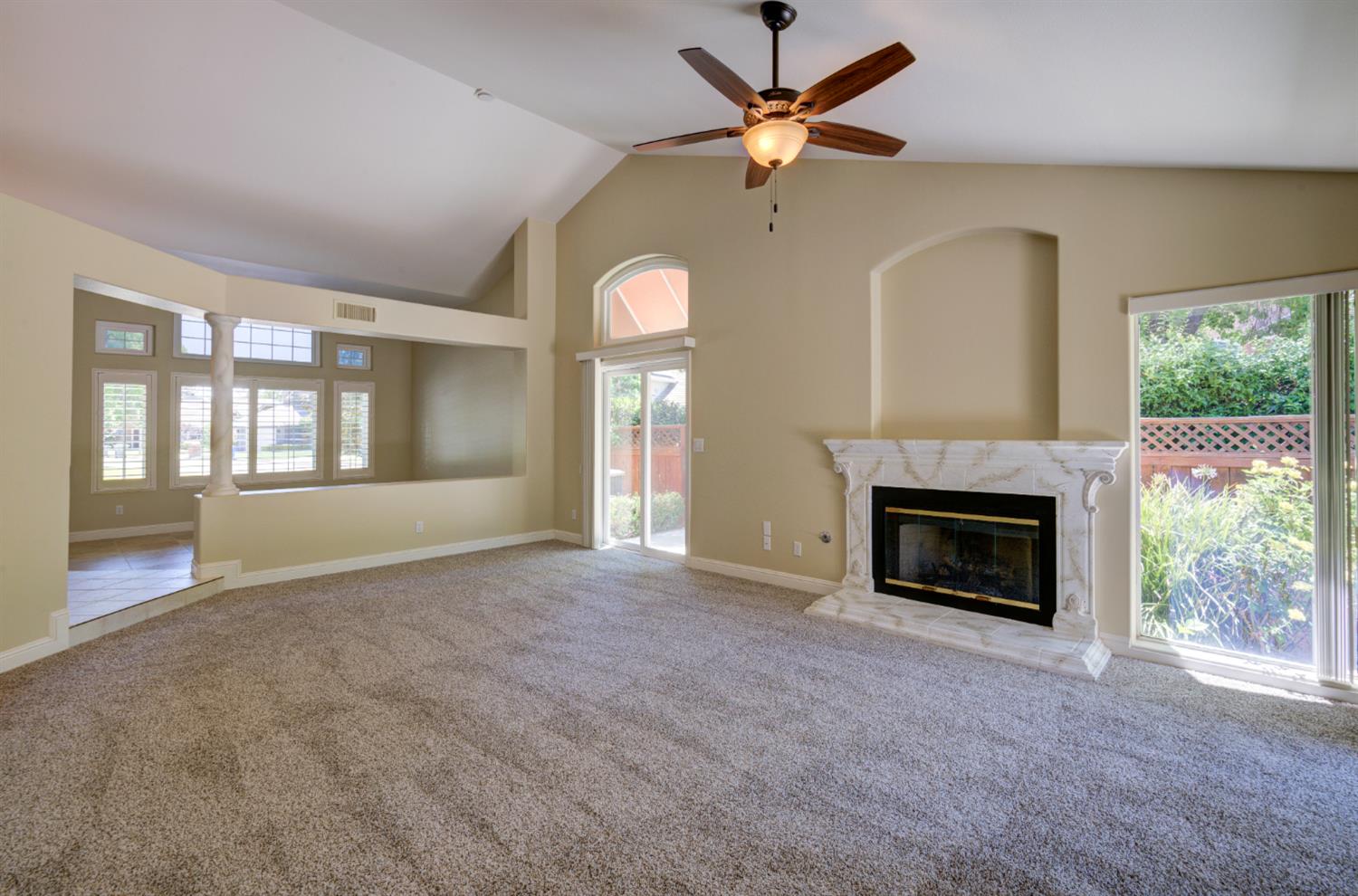 9249 N Bayford St, Fresno, CA 93720