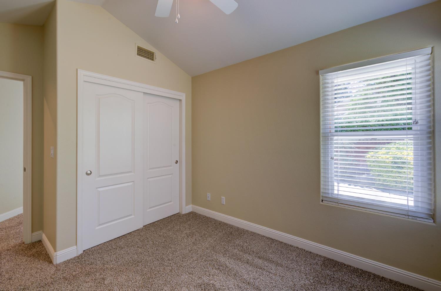 9249 N Bayford St, Fresno, CA 93720