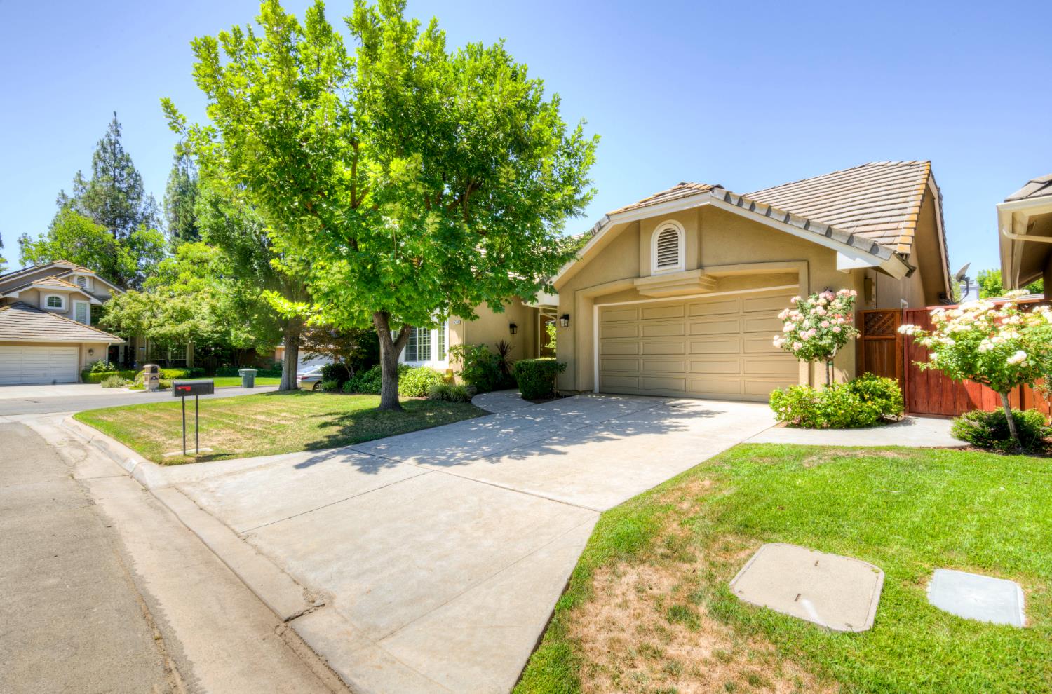 9249 N Bayford St, Fresno, CA 93720