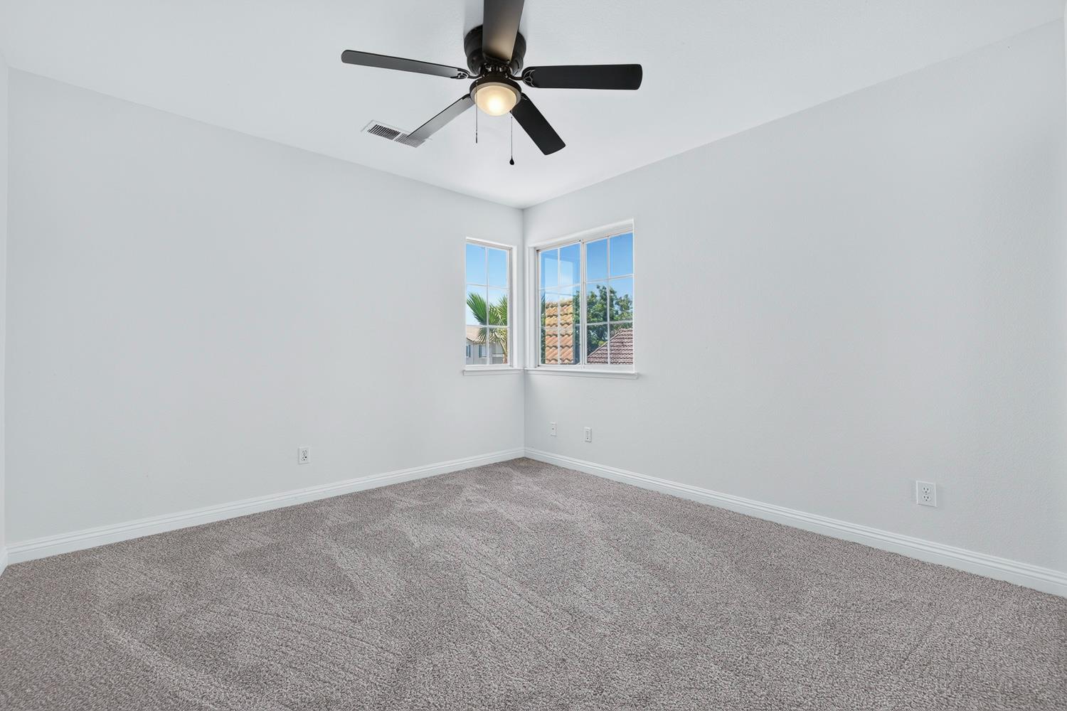 752 W Pebble, Hanford, CA 93230