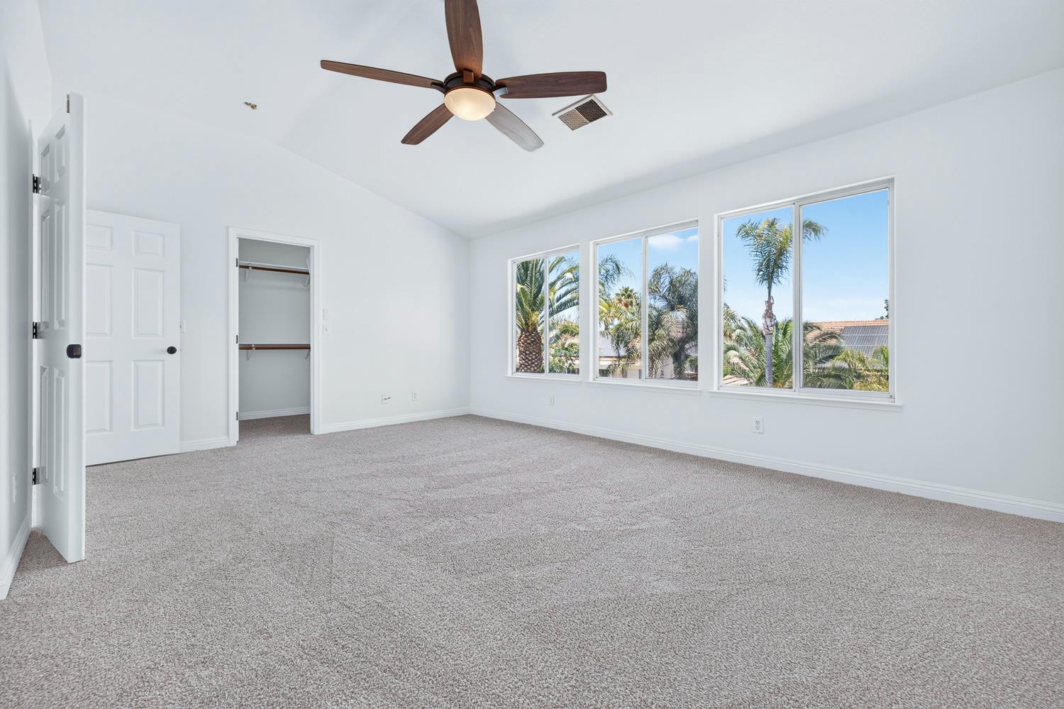 752 W Pebble, Hanford, CA 93230