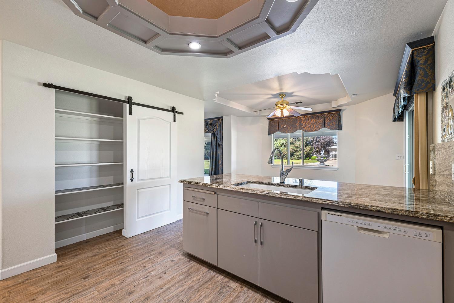 16673 La Canada Rd, Madera, CA 93636