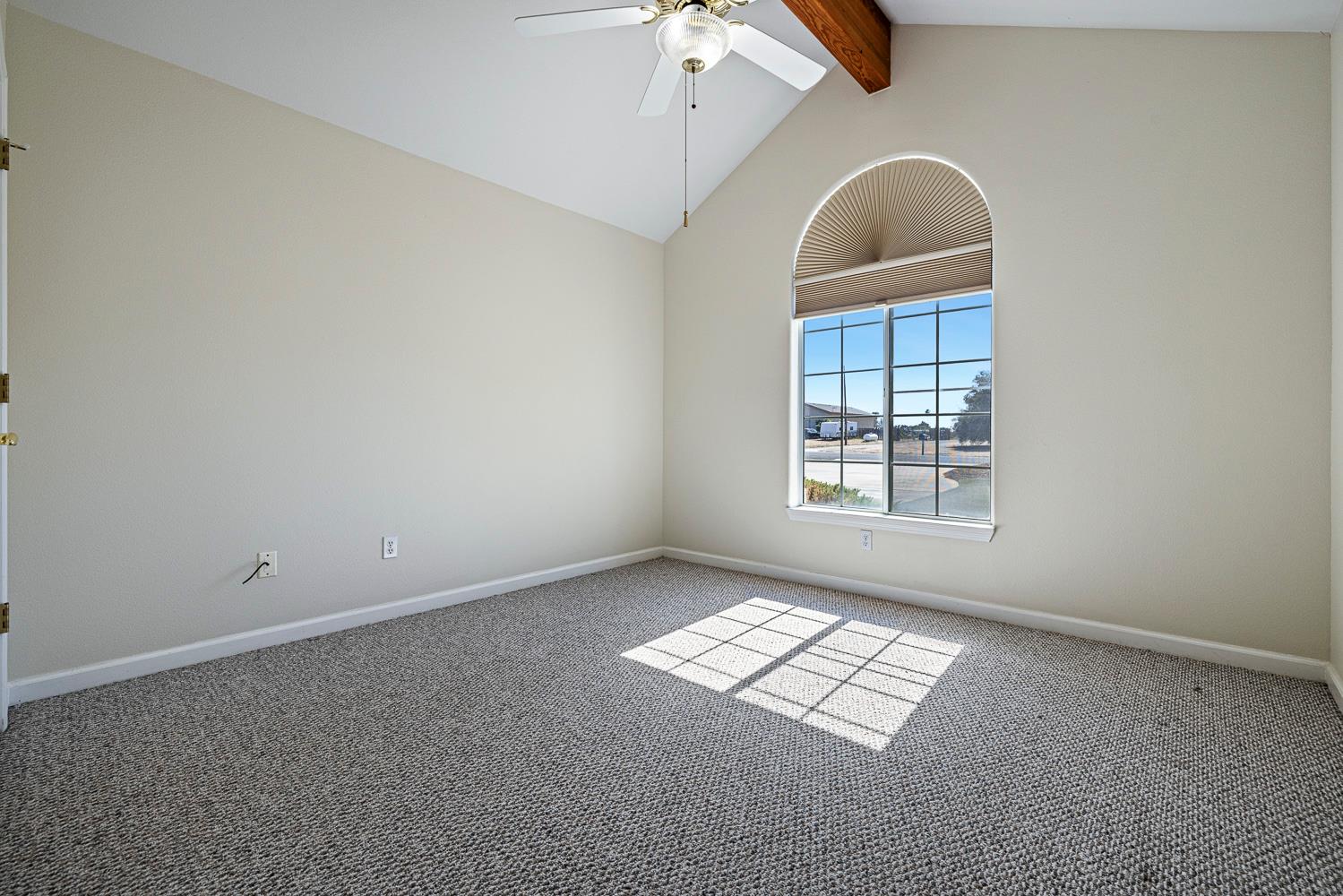 16673 La Canada Rd, Madera, CA 93636