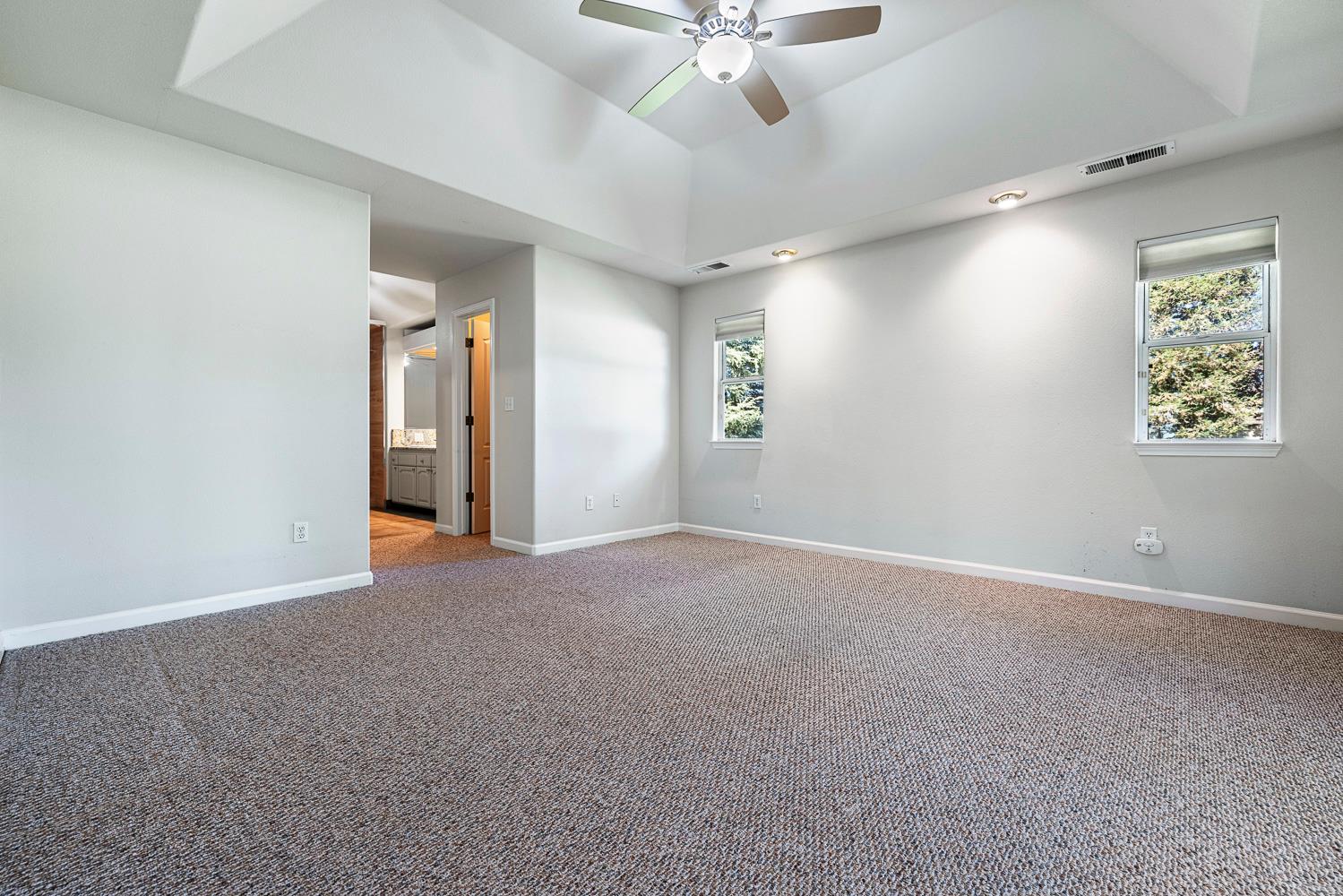 16673 La Canada Rd, Madera, CA 93636