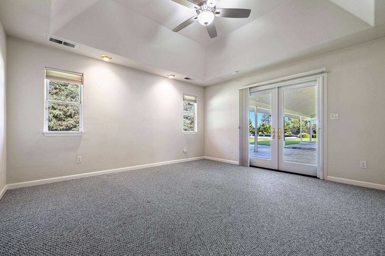 16673 La Canada Rd, Madera, CA 93636