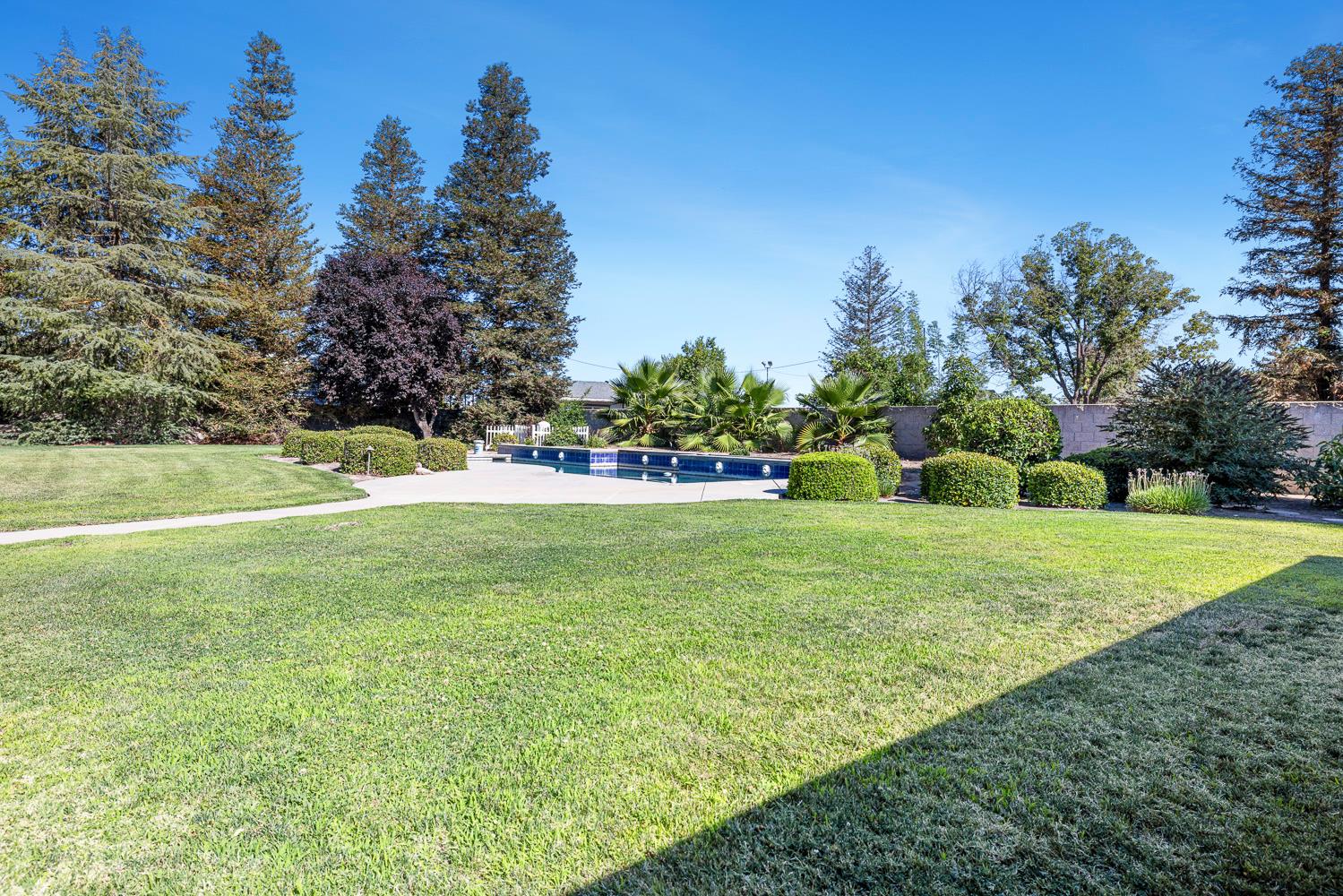 16673 La Canada Rd, Madera, CA 93636