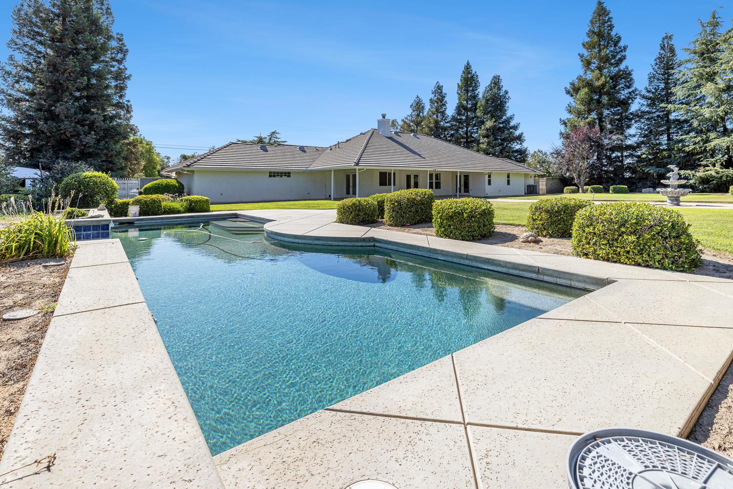 16673 La Canada Rd, Madera, CA 93636