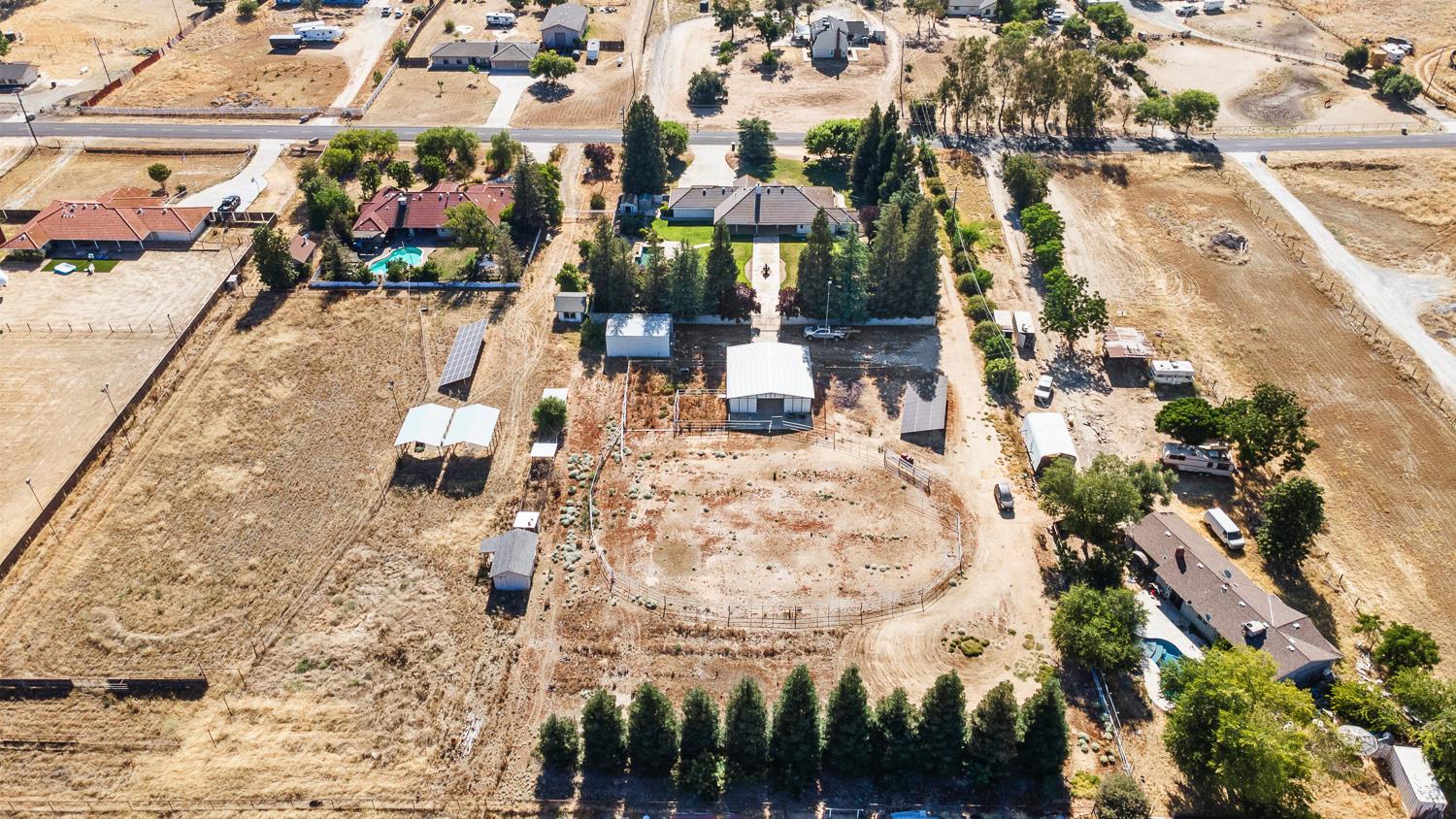 16673 La Canada Rd, Madera, CA 93636