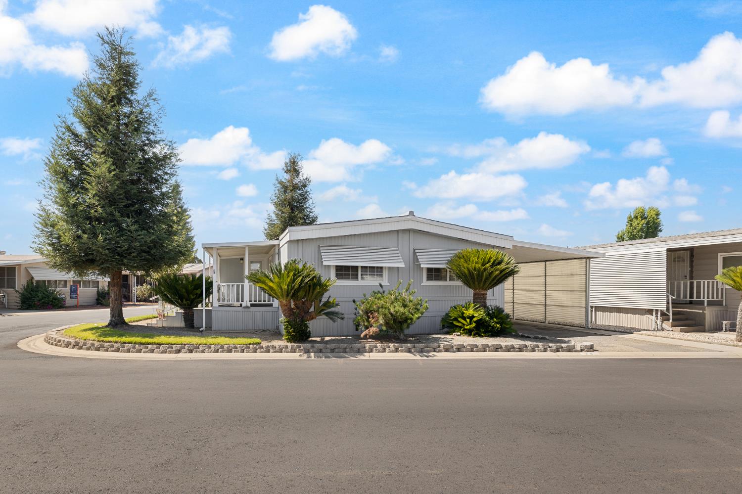 371 Bethel Ave #SP 74, Sanger, CA 93657
