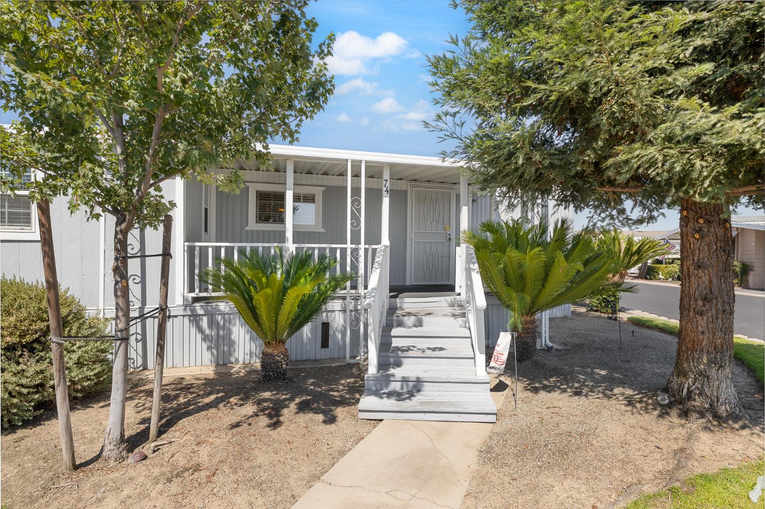 371 Bethel Ave #SP 74, Sanger, CA 93657