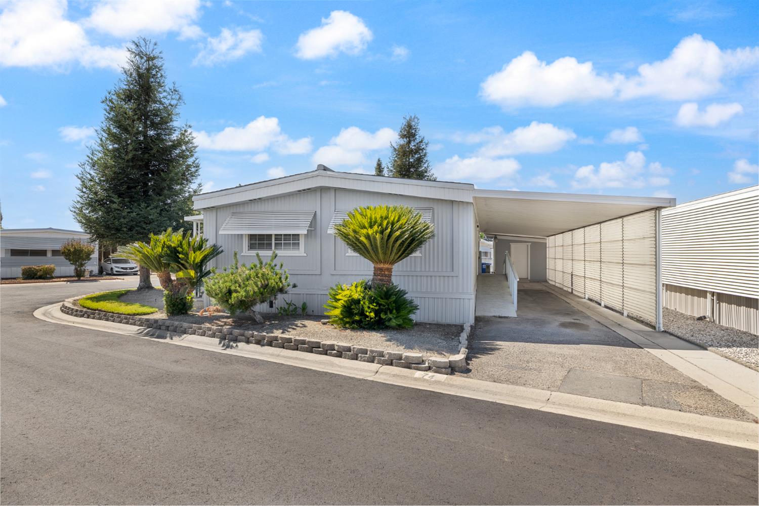 371 Bethel Ave #SP 74, Sanger, CA 93657