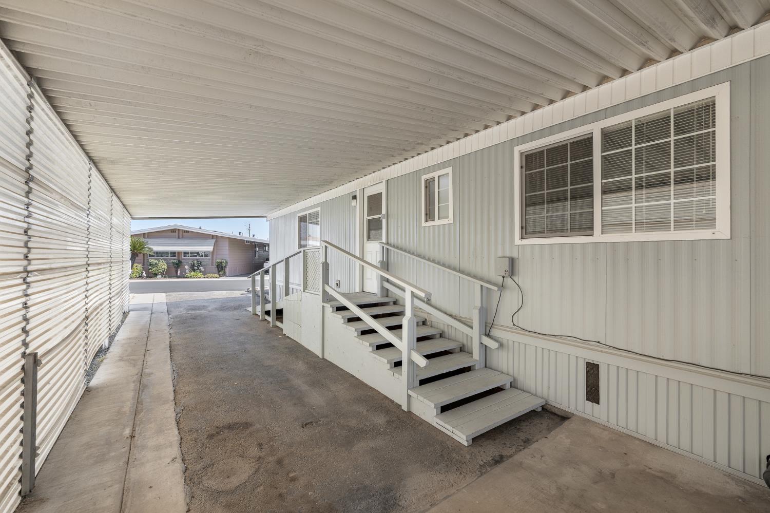 371 Bethel Ave #SP 74, Sanger, CA 93657