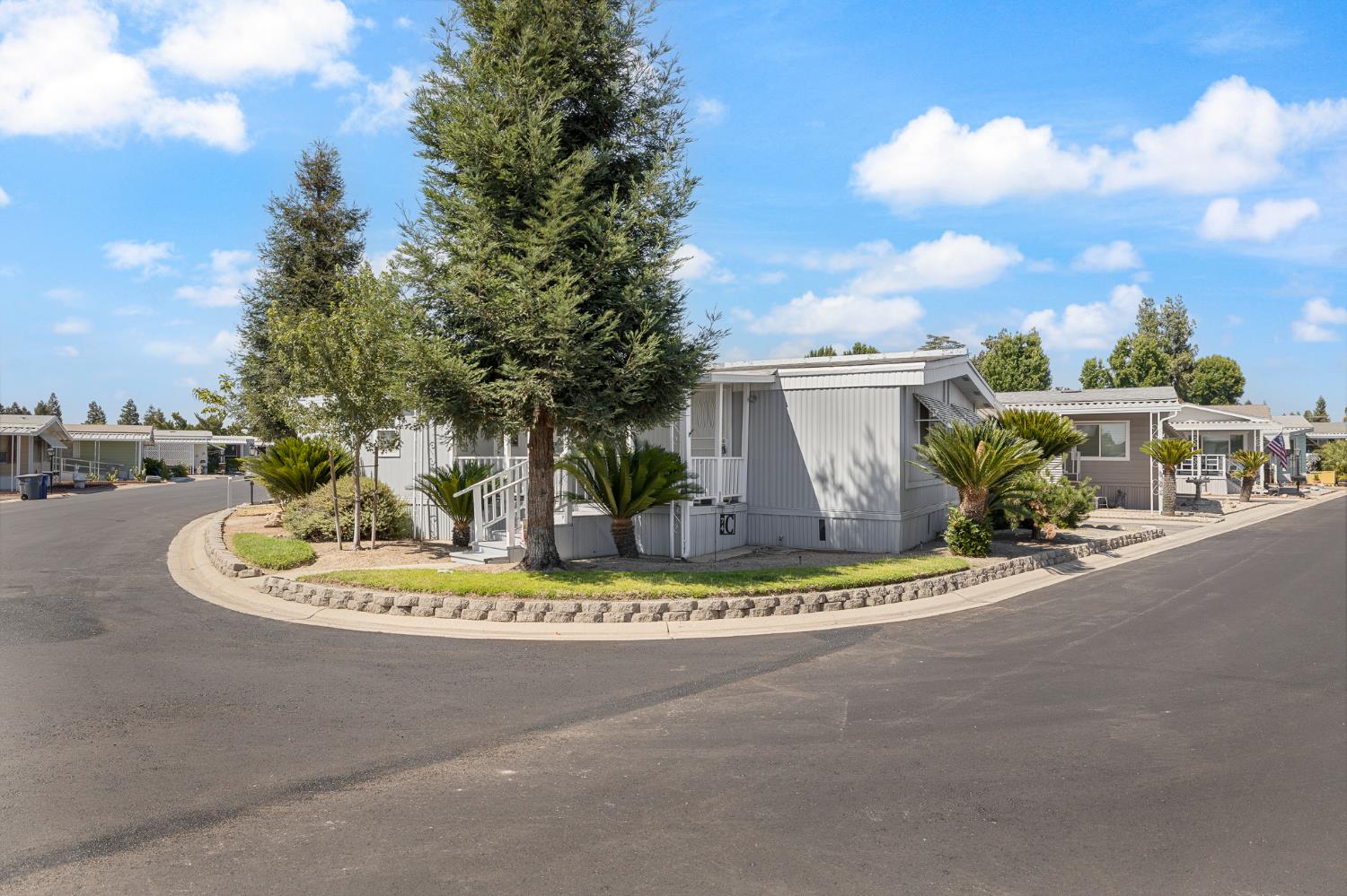371 Bethel Ave #SP 74, Sanger, CA 93657