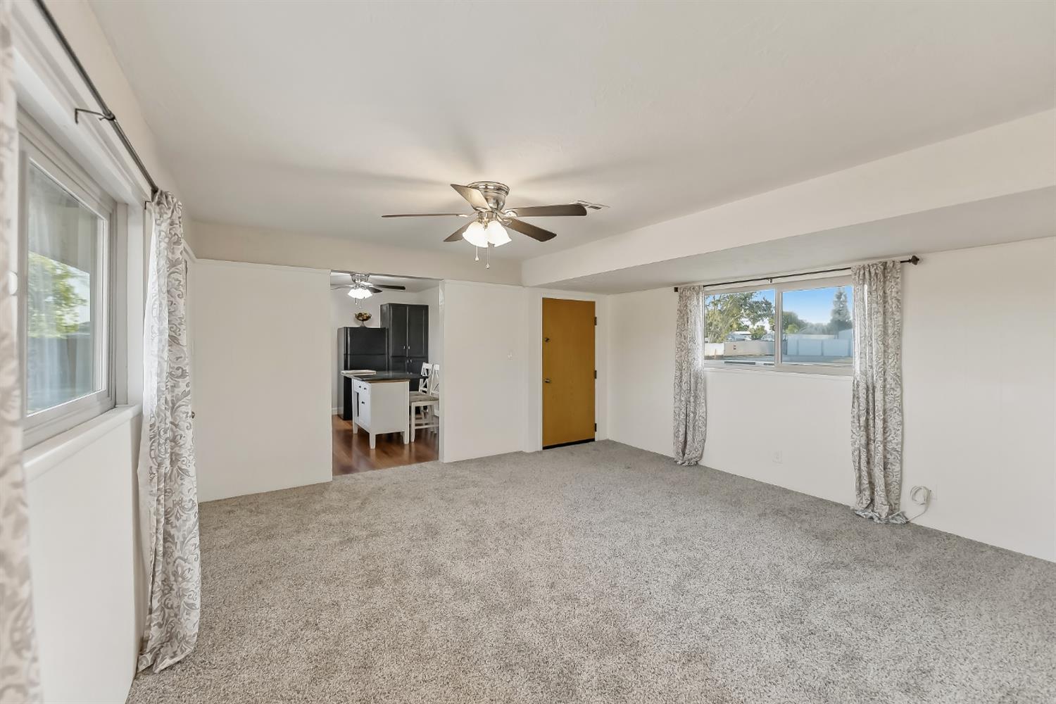 4730 E Richert Ave, Fresno, CA 93726
