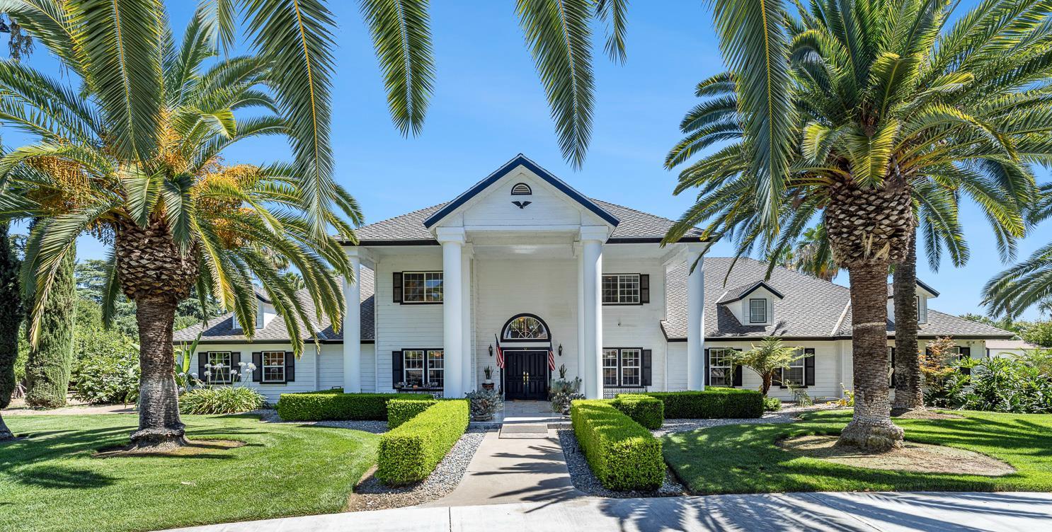 7207 E Bremer Ave, Fresno, CA 93737