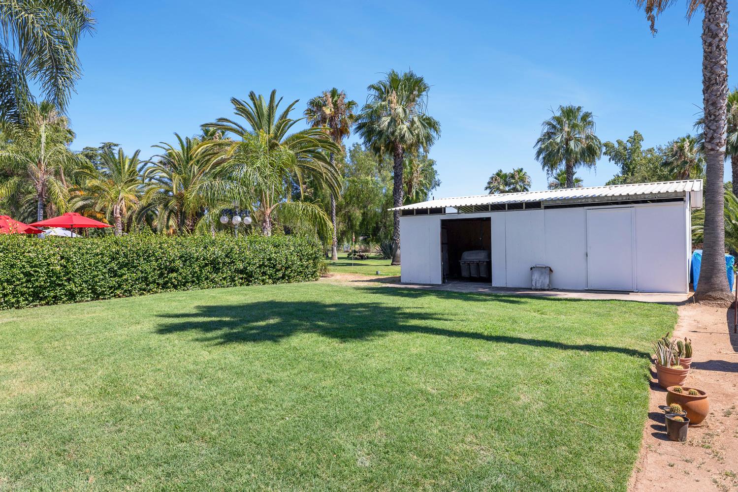 7207 E Bremer Ave, Fresno, CA 93737