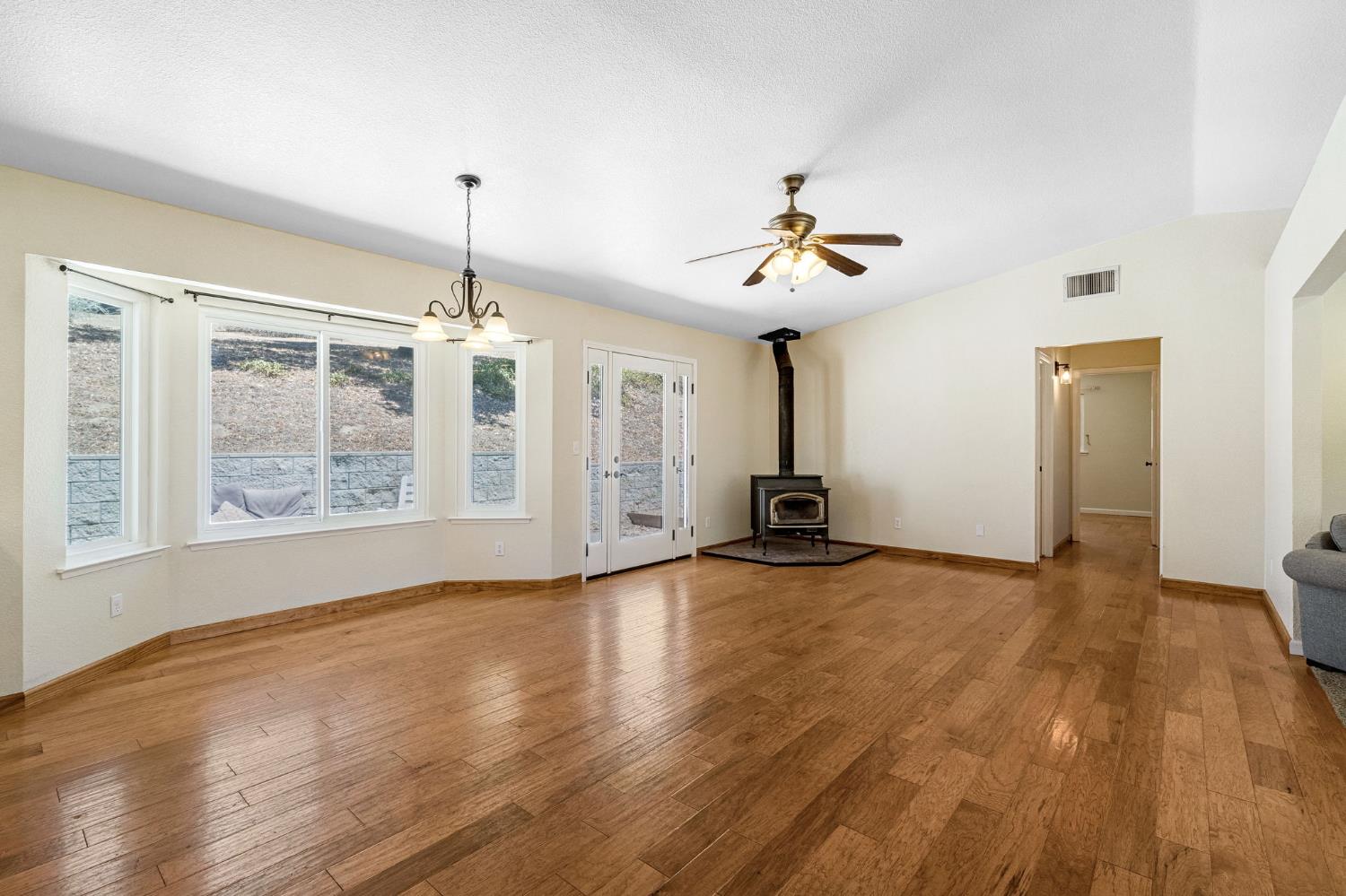 41820 Dillon Cir, Ahwahnee, CA 93601