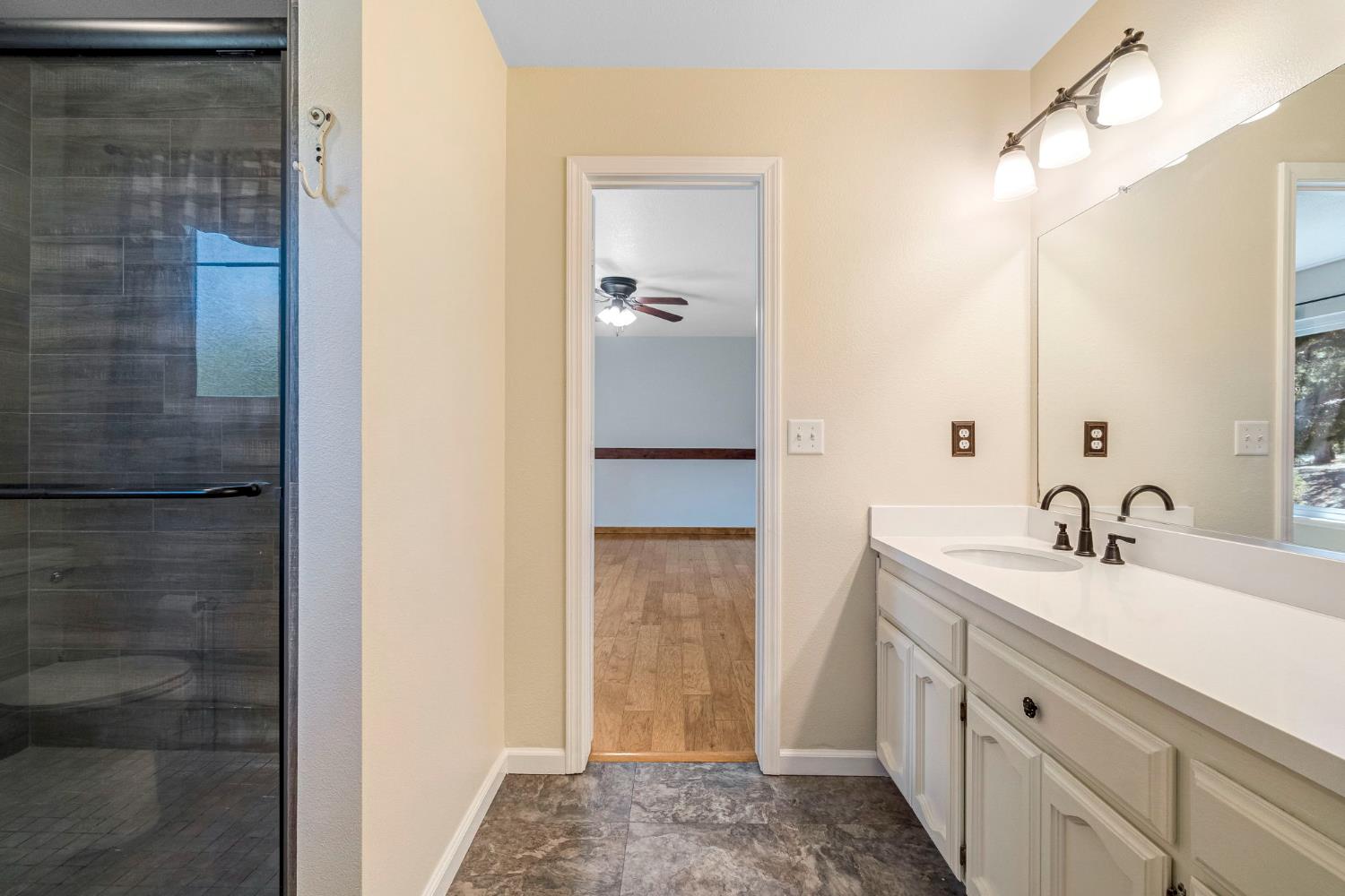 41820 Dillon Cir, Ahwahnee, CA 93601