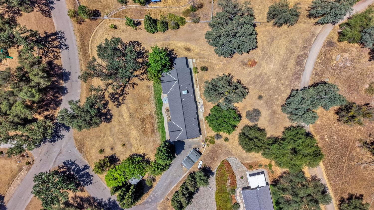 41820 Dillon Cir, Ahwahnee, CA 93601