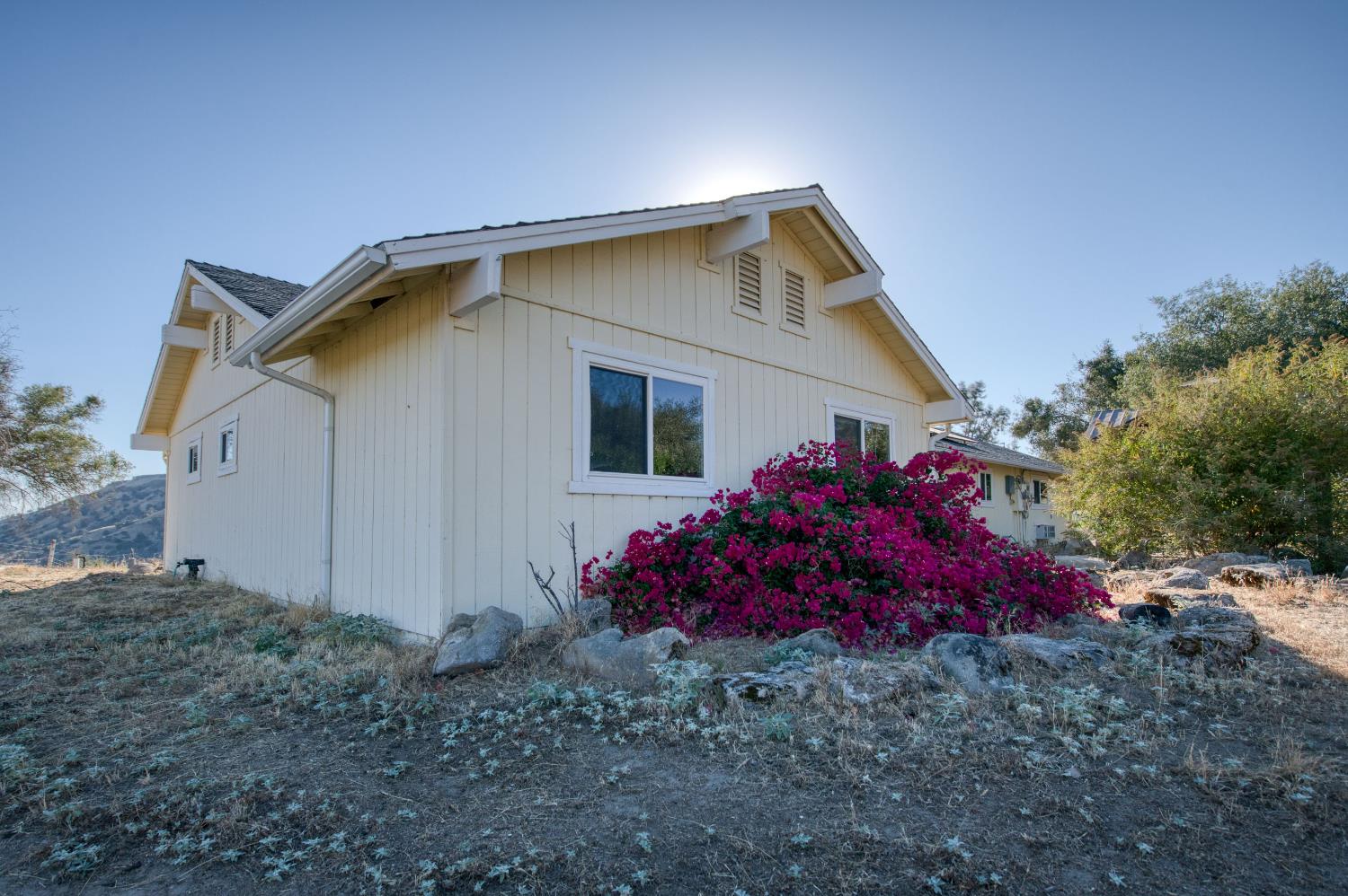 24620 Auberry Rd, Clovis, CA 93619