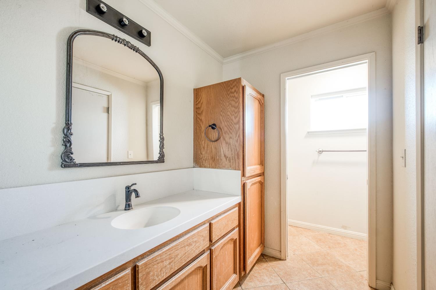24620 Auberry Rd, Clovis, CA 93619