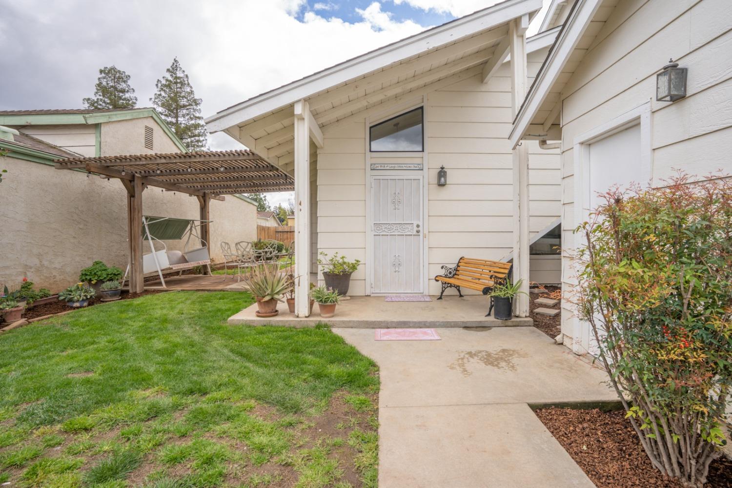 4161 W Fremont Ave, Fresno, CA 93722