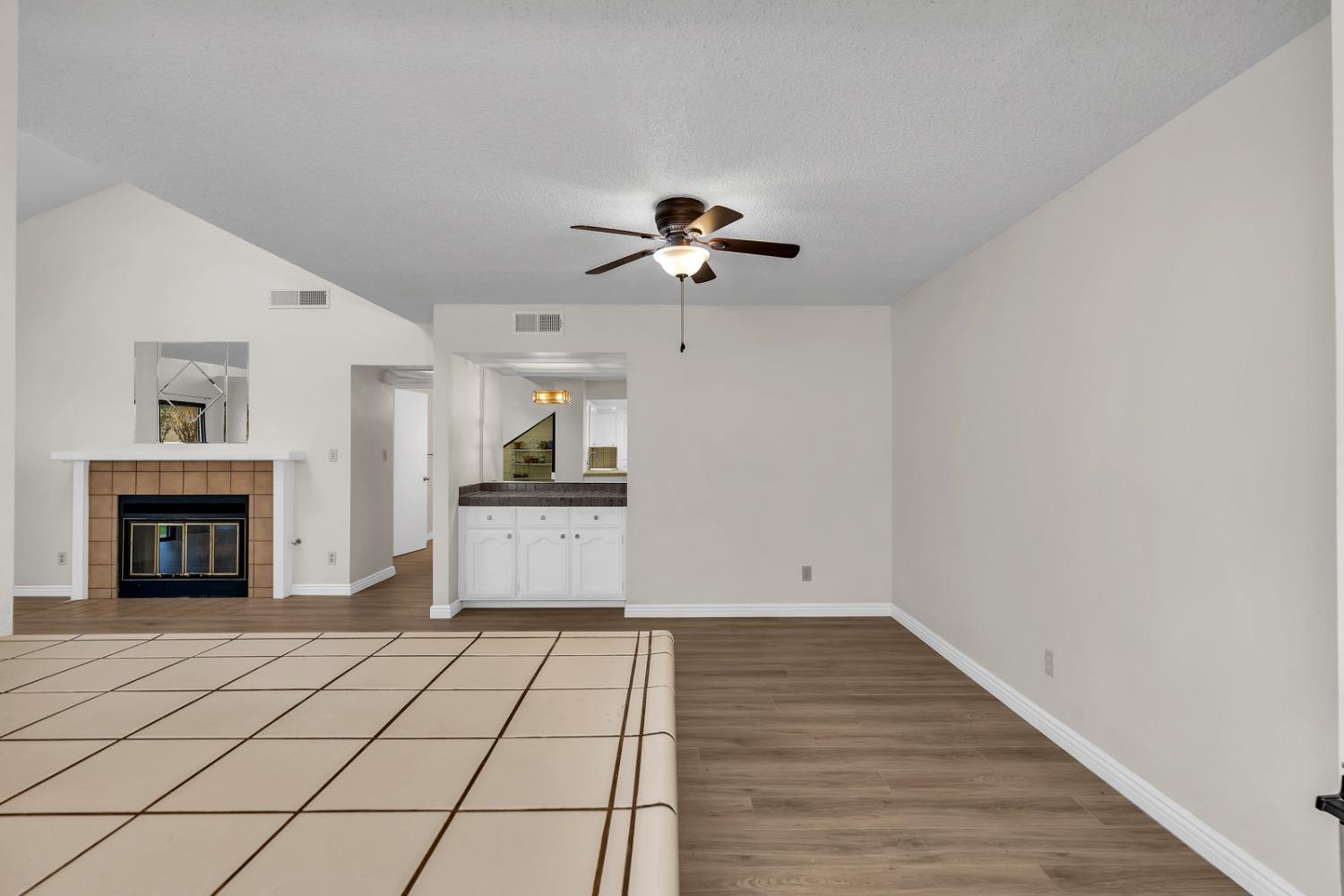 4161 W Fremont Ave, Fresno, CA 93722