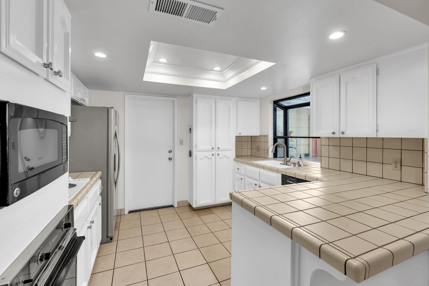 4161 W Fremont Ave, Fresno, CA 93722