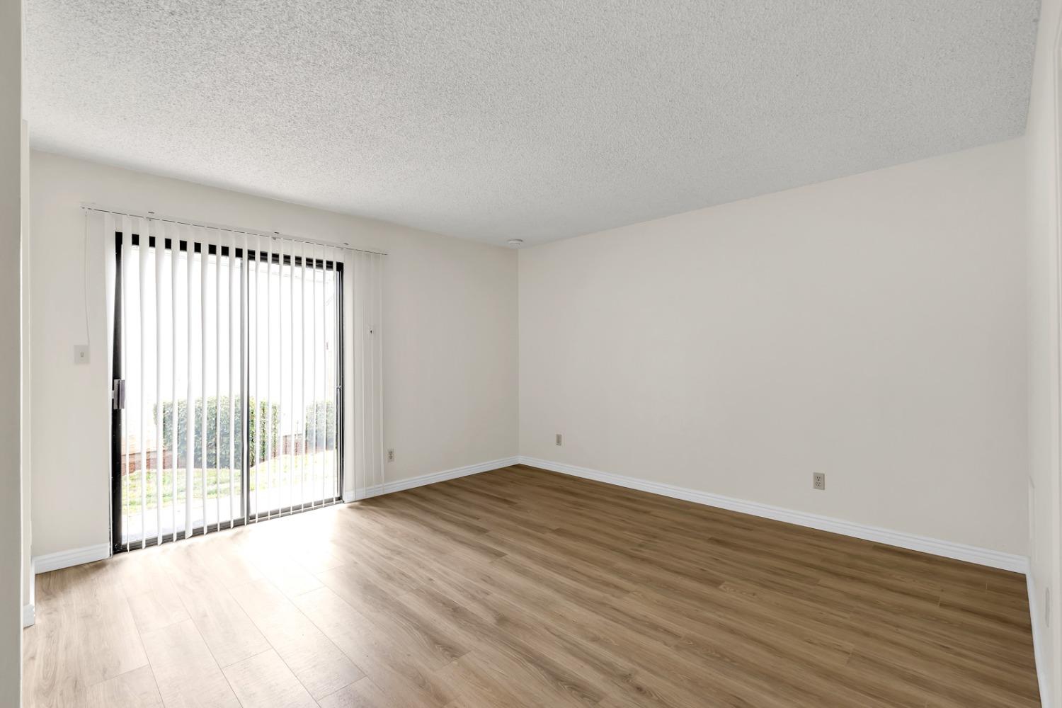 4161 W Fremont Ave, Fresno, CA 93722