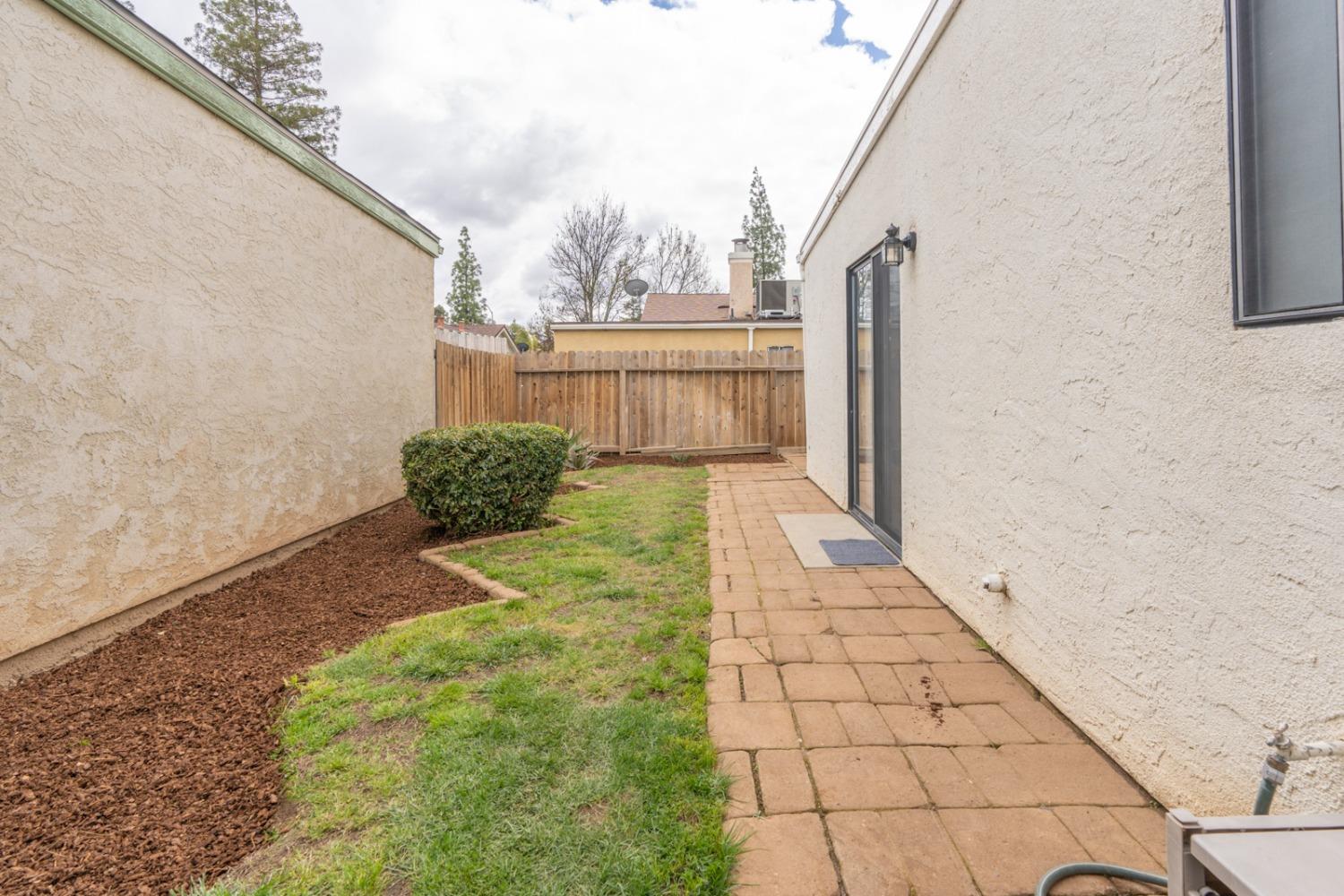 4161 W Fremont Ave, Fresno, CA 93722