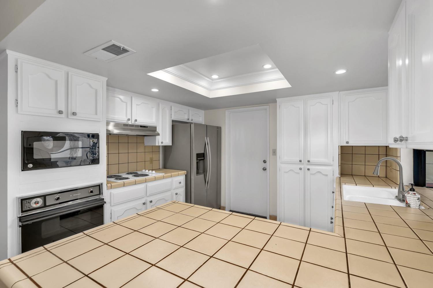 4161 W Fremont Ave, Fresno, CA 93722