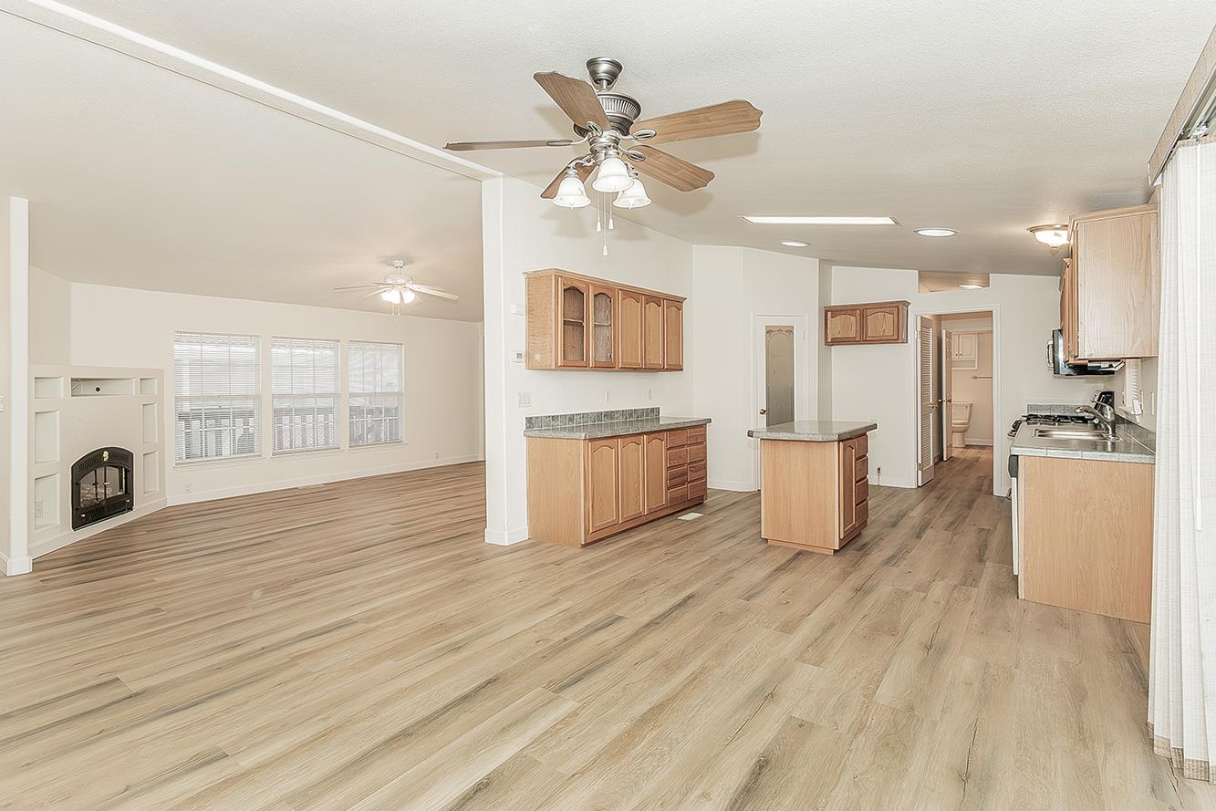 2575 S Willow Ave #SP 21, Fresno, CA 93725