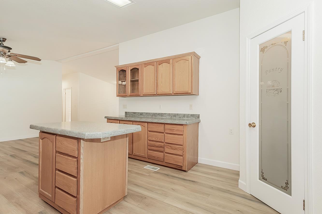 2575 S Willow Ave #SP 21, Fresno, CA 93725