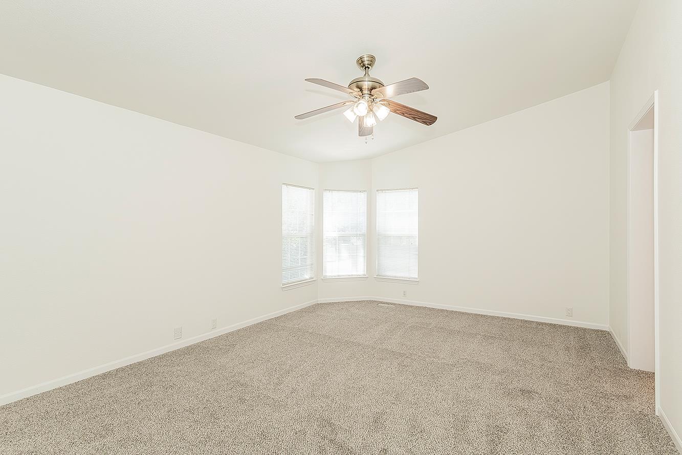 2575 S Willow Ave #SP 21, Fresno, CA 93725